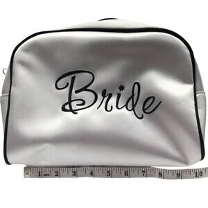 Bride pouch